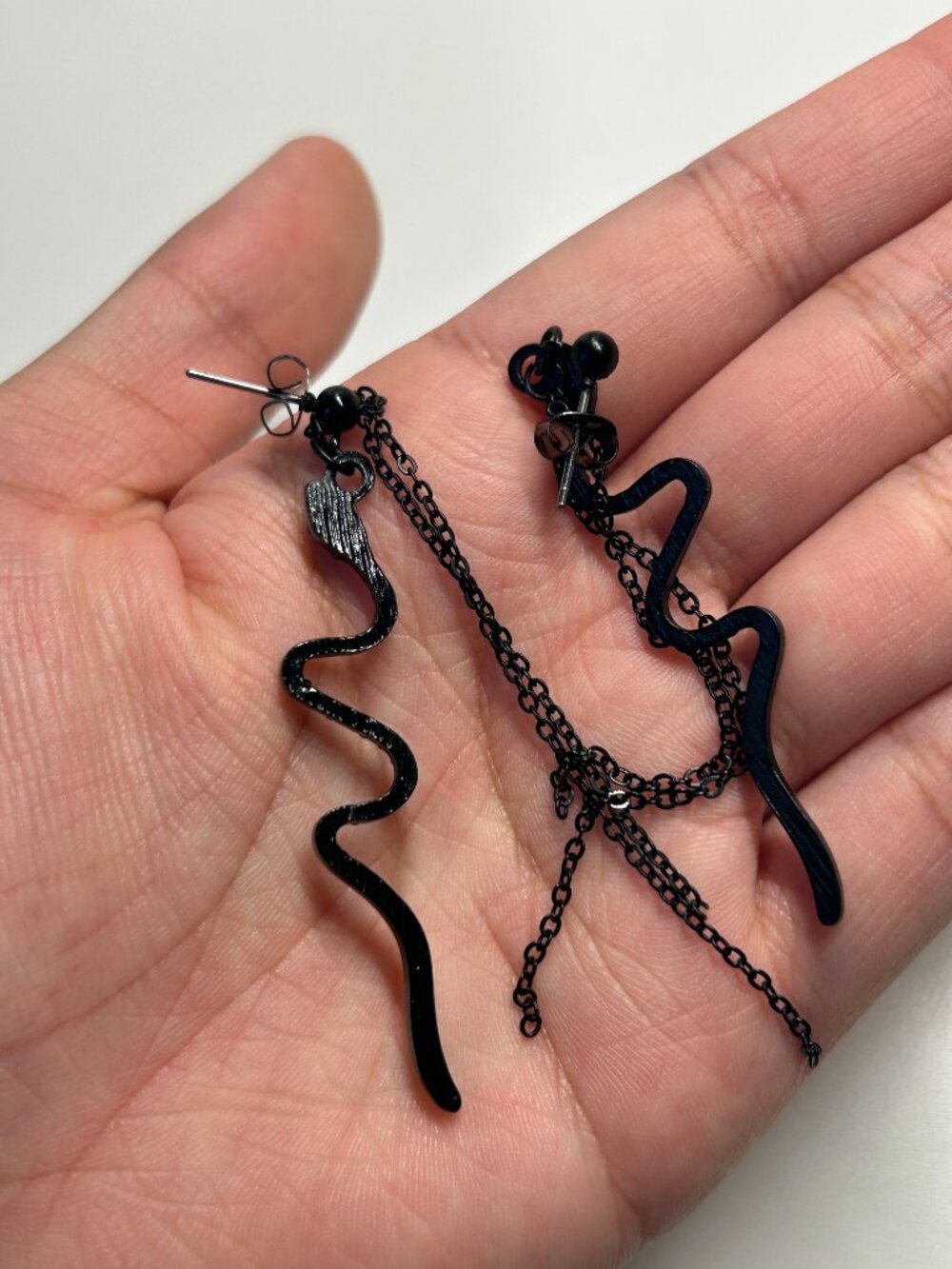 Black Snake Chain Statement Dangle Earrings Women's Jewelry Edgy Grunge Y2K Goth - Picture 2 of 5